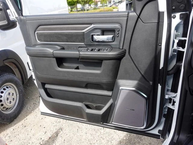 New 2026 Bright White Clear-Coat Exterior Paint RAM Laramie image 19