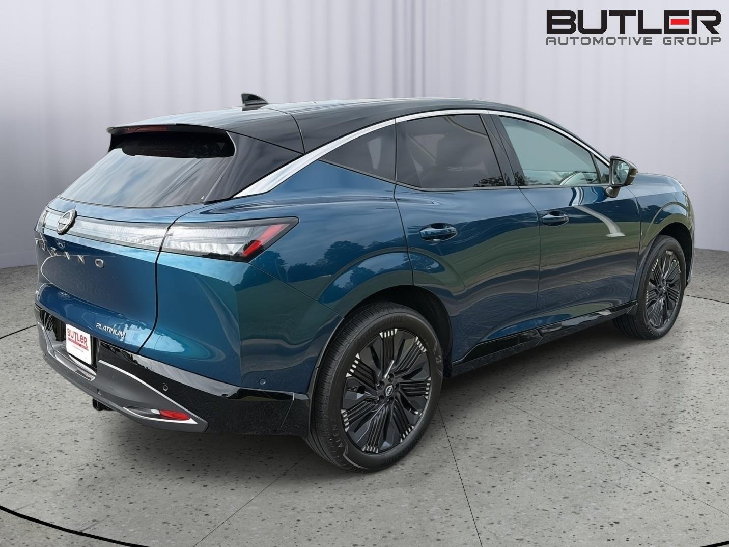 Used 2025 Aurora Blue Pearl Metallic/Super Black Nissan Platinum image 6