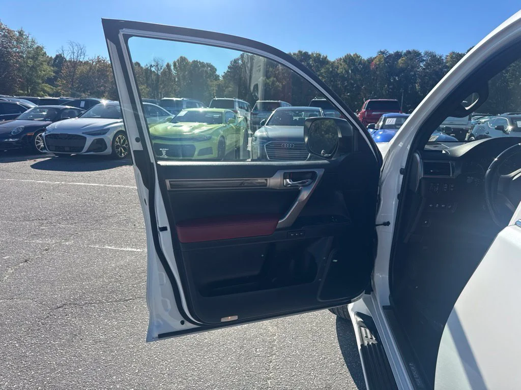 Used 2021 White Lexus 460 Luxury image 26