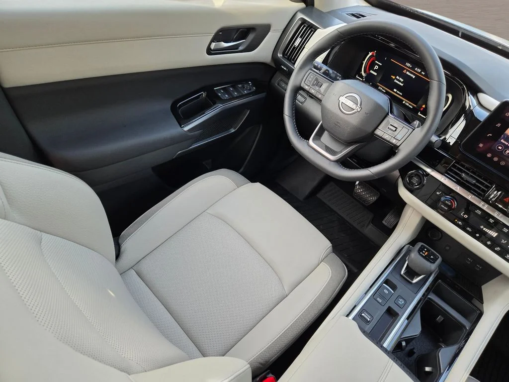 2026 Nissan Pathfinder SL - Photo 18