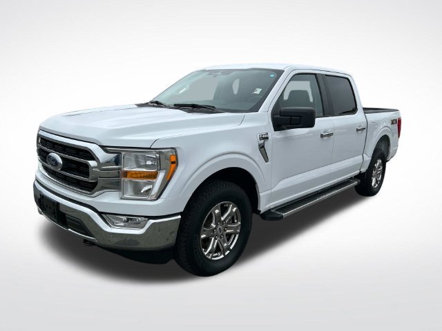 Used 2023 Oxford White Ford XLT image 22