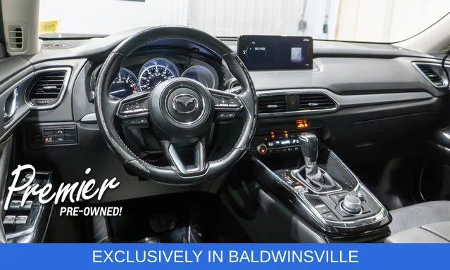 Used 2022 White Mazda Touring Plus image 12