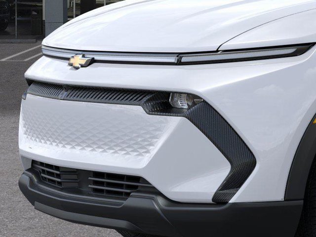 2026 Chevrolet Equinox EV photo 13 of 32