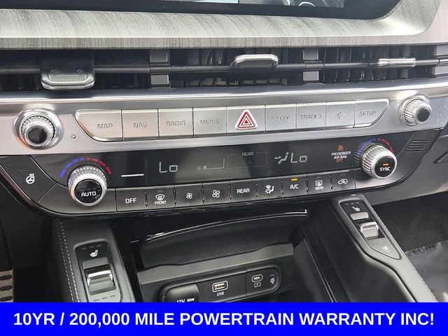 Used 2024 White Pearl Kia SX image 28