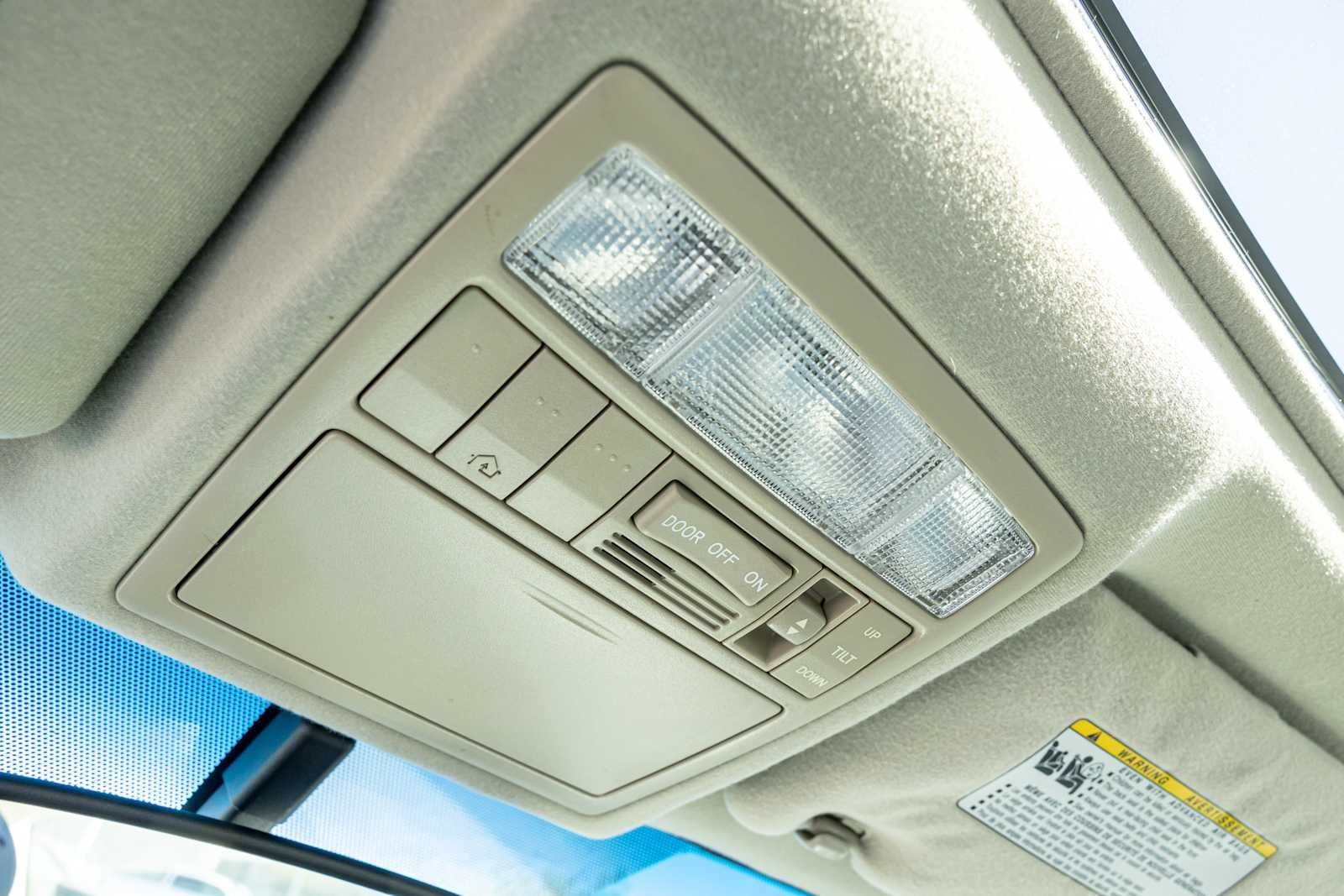 Used 2007 Desert Sand Mica Toyota LE image 22