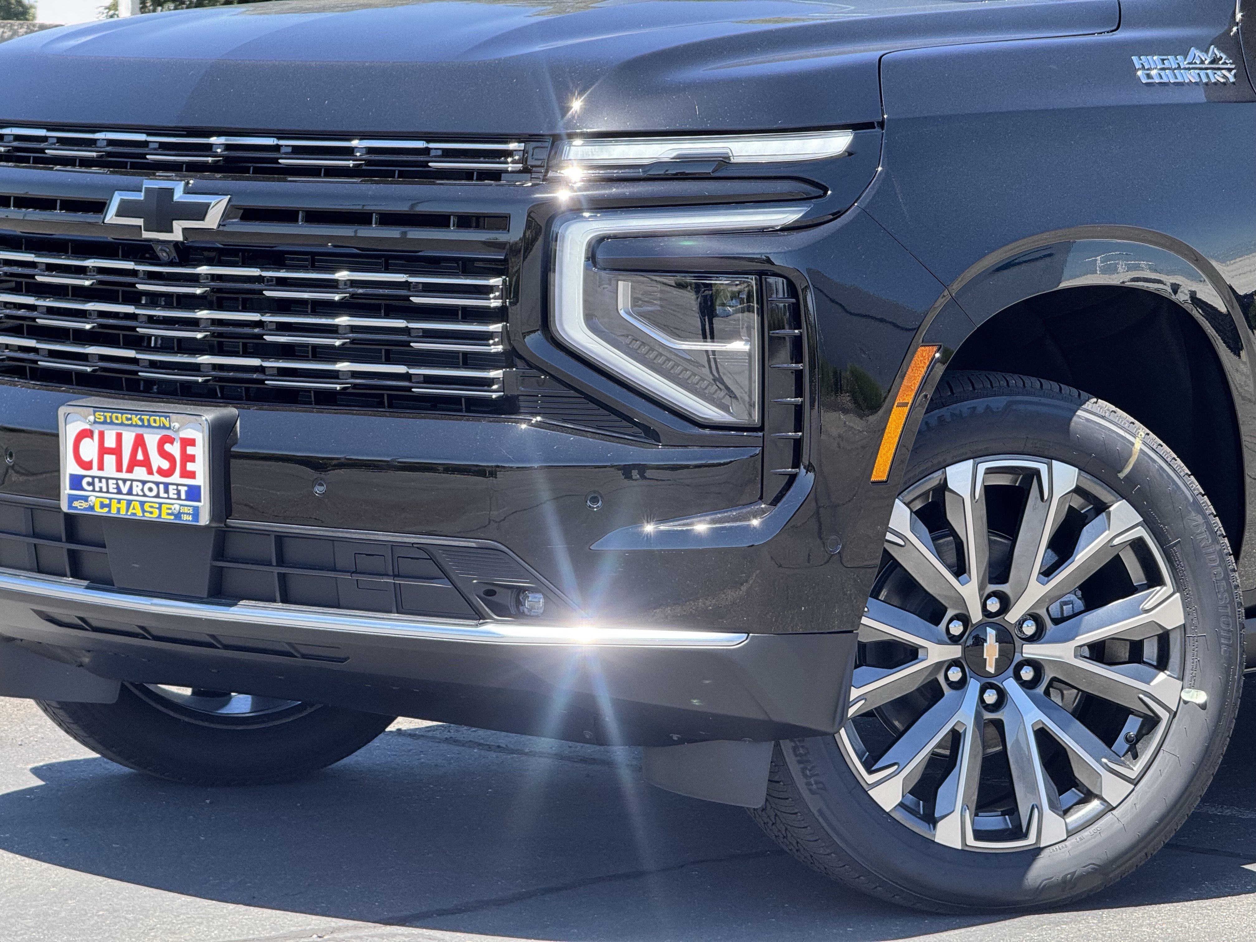 New 2026 Black Chevrolet High Country image 3