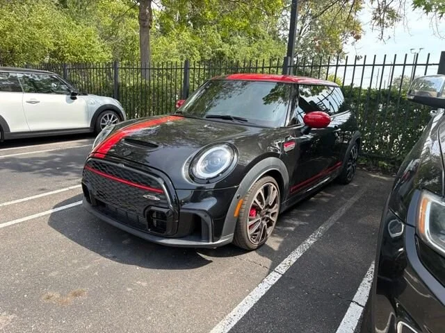 2023 MINI John Cooper Works Iconic