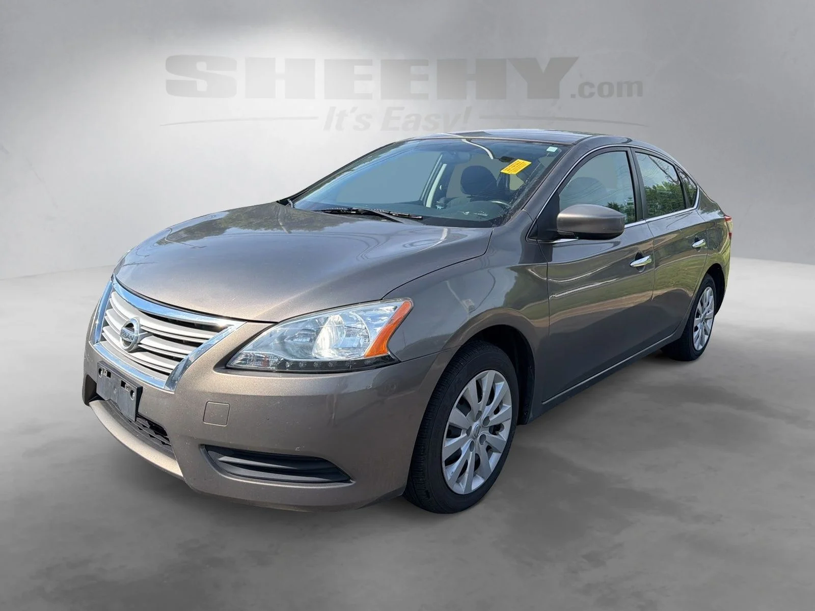 Used 2015 Silver Nissan SV image 15