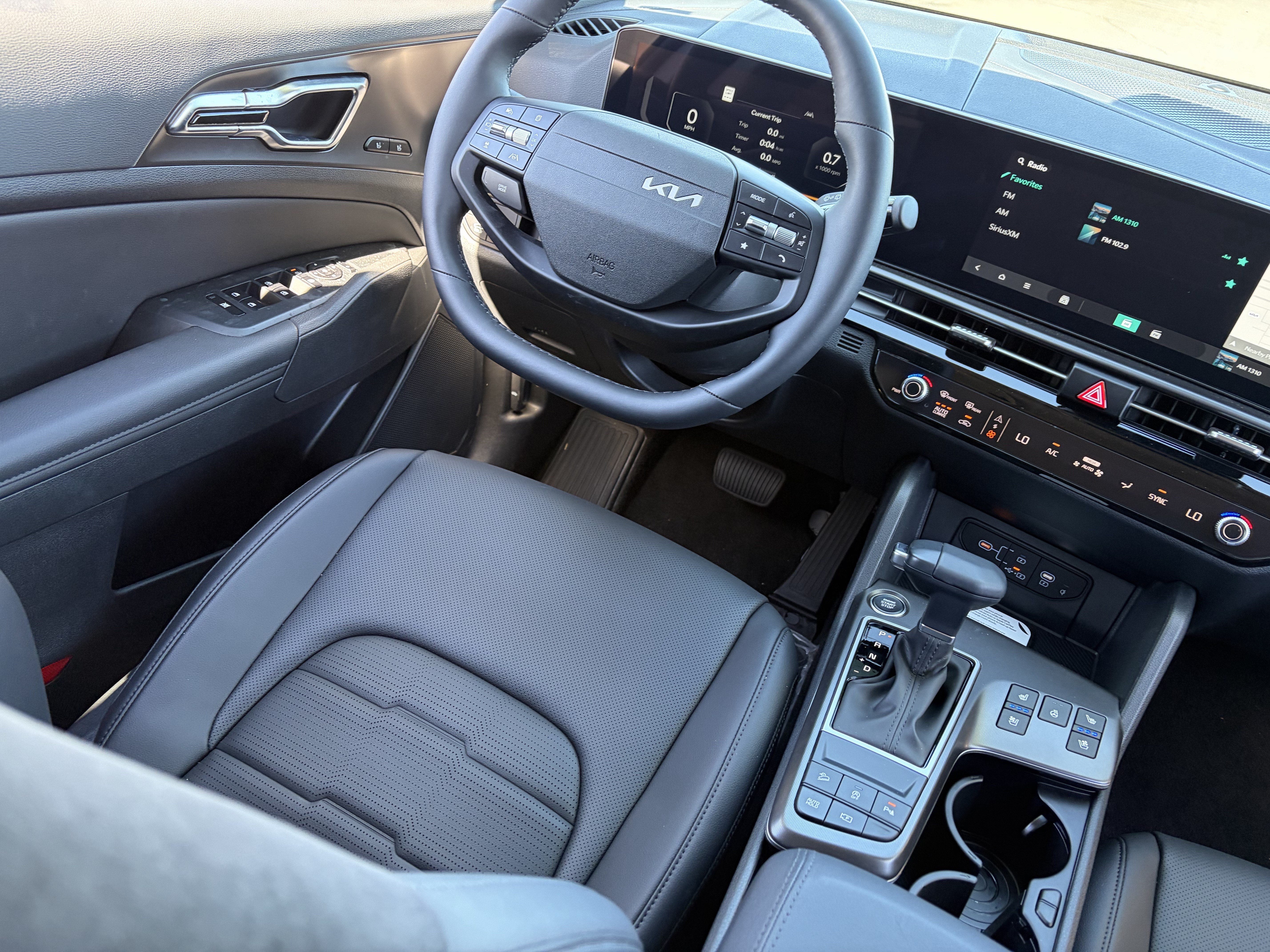 New 2026 Glacial White Pearl Kia SX Prestige image 12
