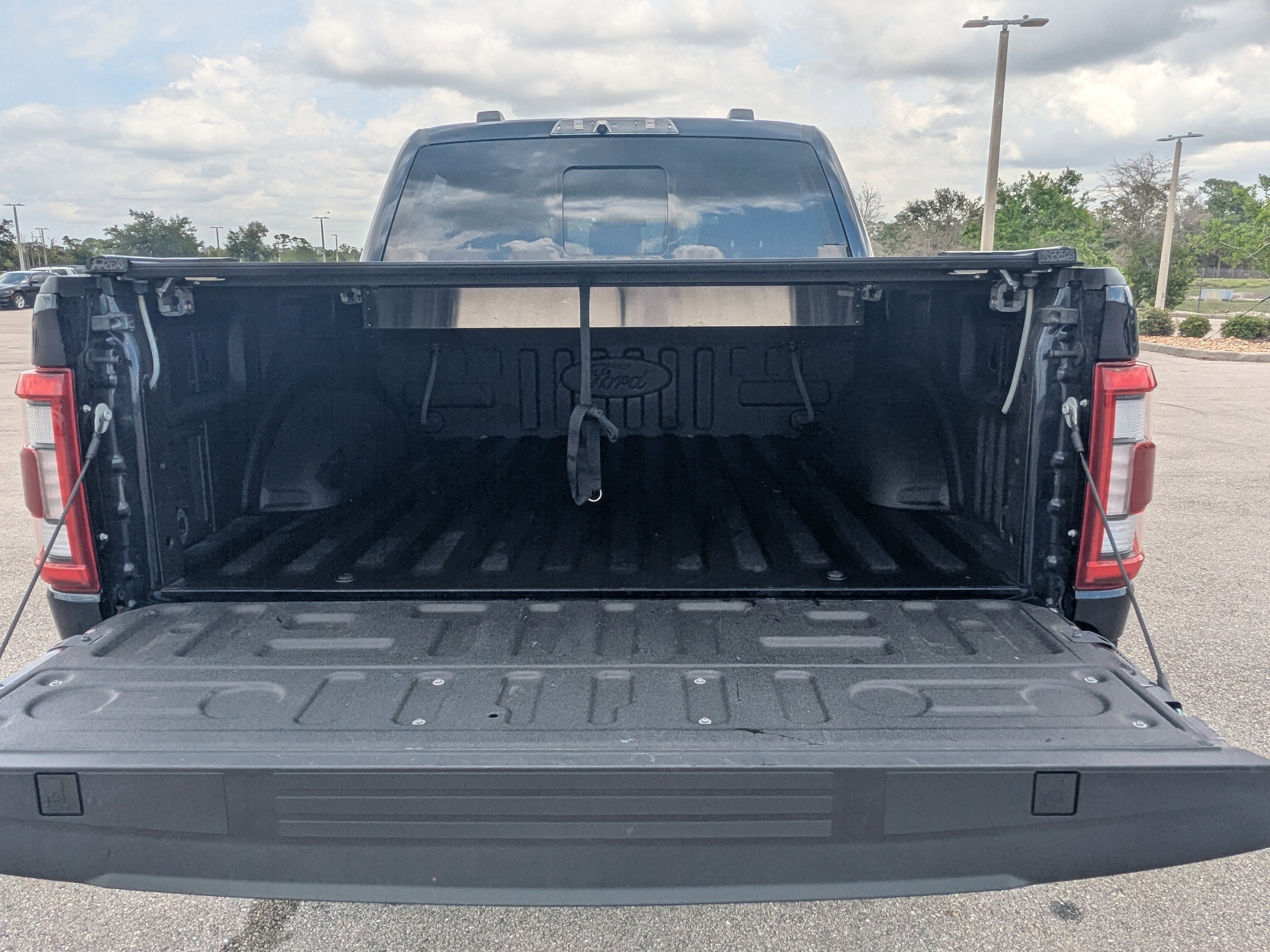 Used 2021 Antimatter Blue Metallic Ford Raptor image 16