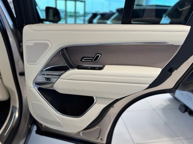 New 2026 Batumi Gold Land Rover SE image 11