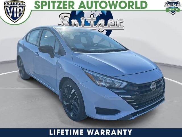 2025 Nissan Versa Sedan SR