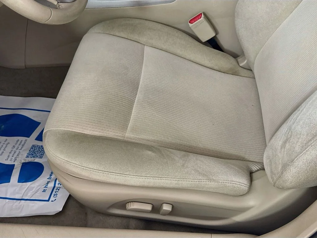 Used 2013 Beige Nissan 2.5 SV image 23