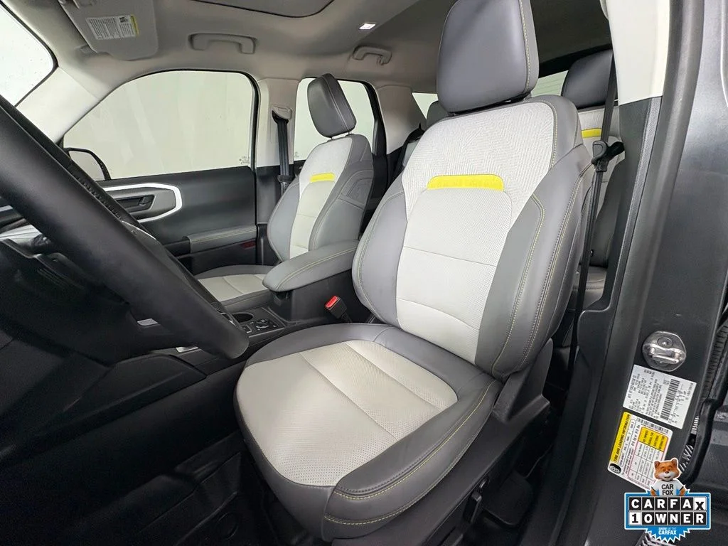 Used 2025 Gray Ford Badlands image 17