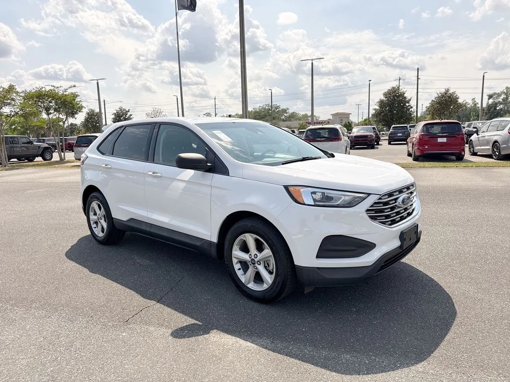 2020 Ford Edge SE