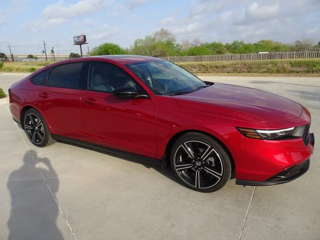 New 2026 Red Honda SE image 3