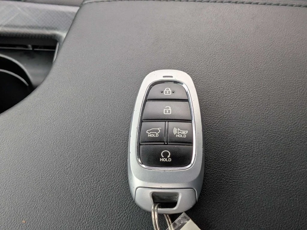 Used 2024 White Hyundai Limited image 31