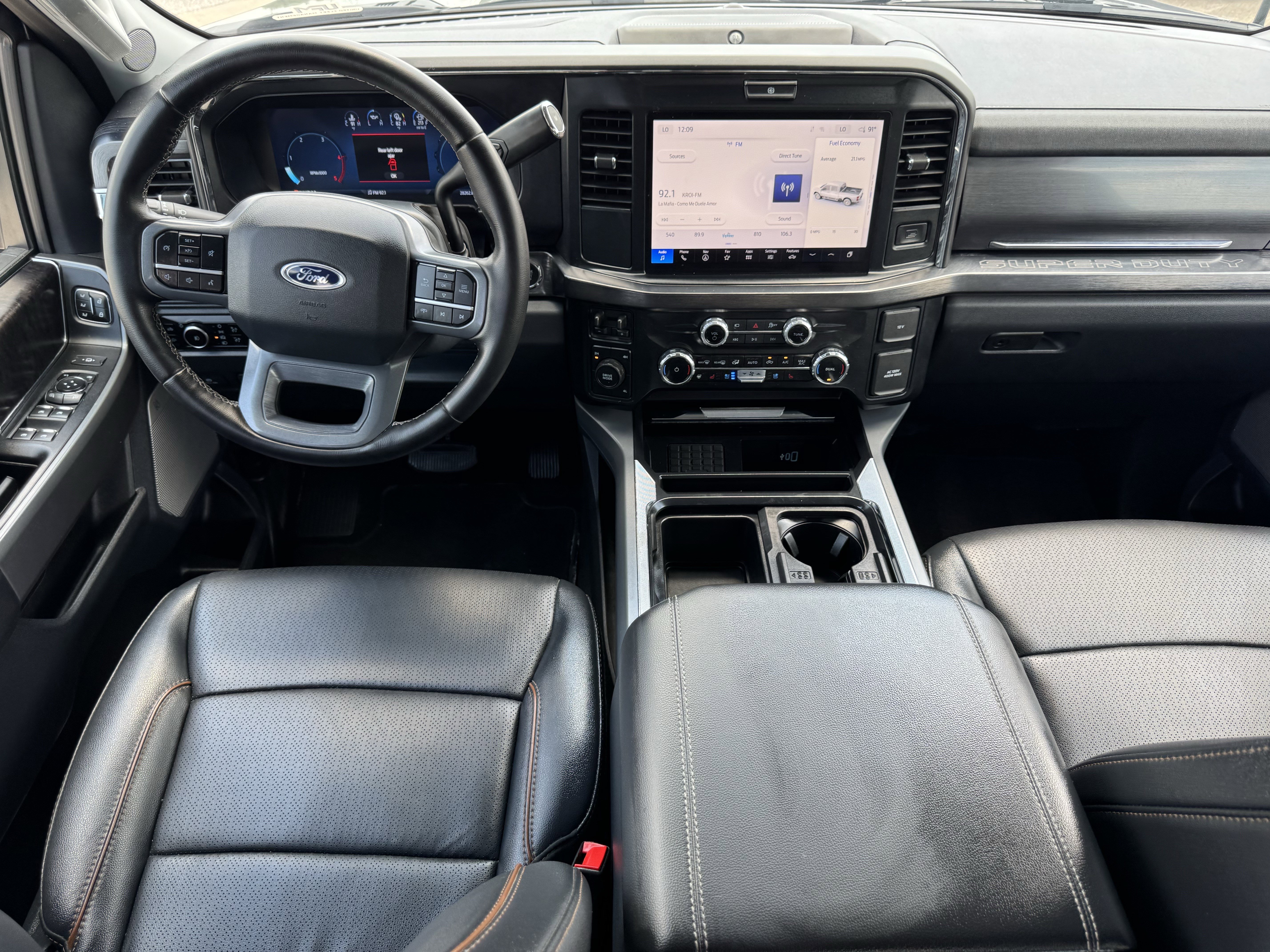 Used 2025 Gray Metallic Ford LARIAT 4WD Crew Cab 6.75