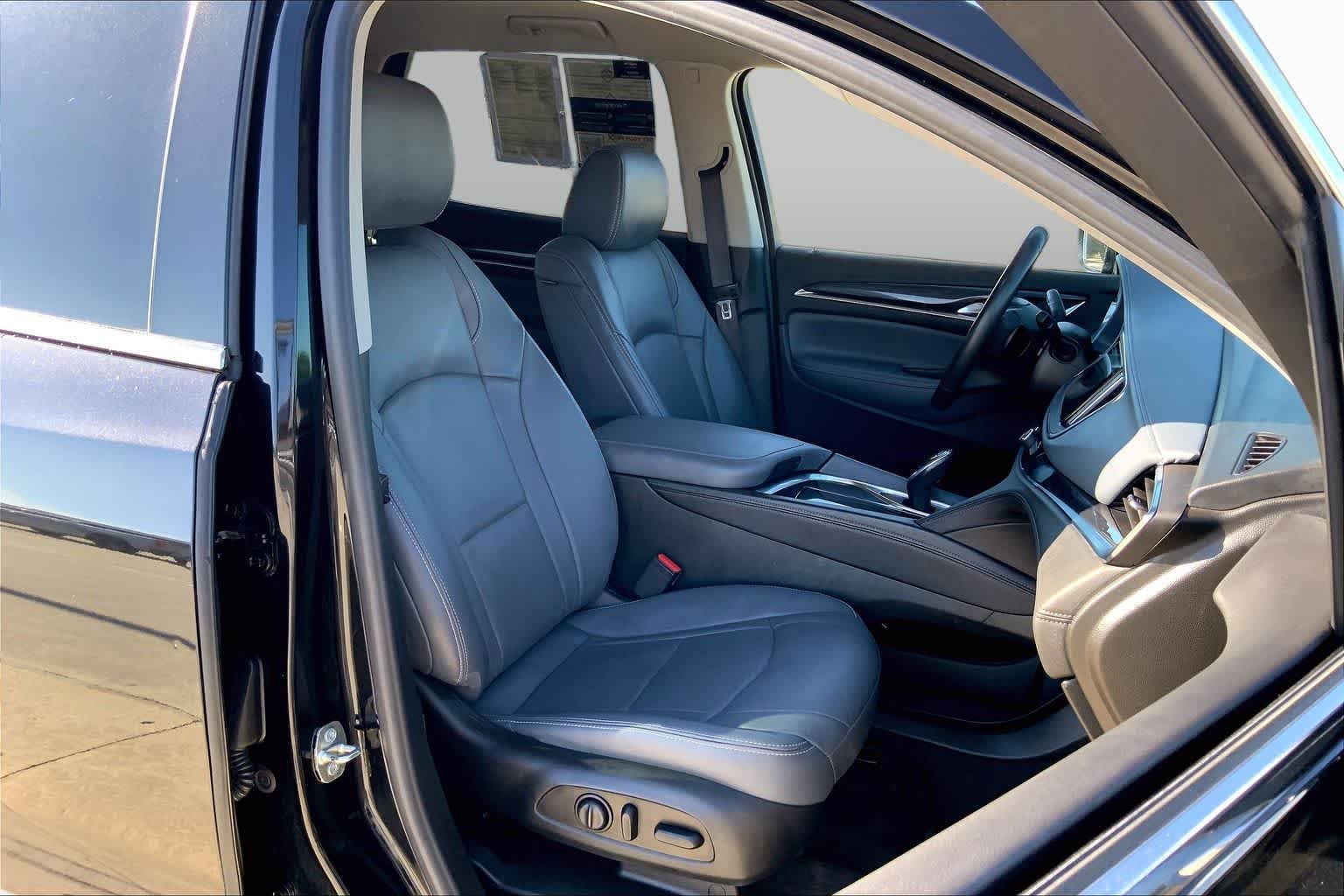 Used 2020 Ebony Twilight Metallic Buick Essence image 9
