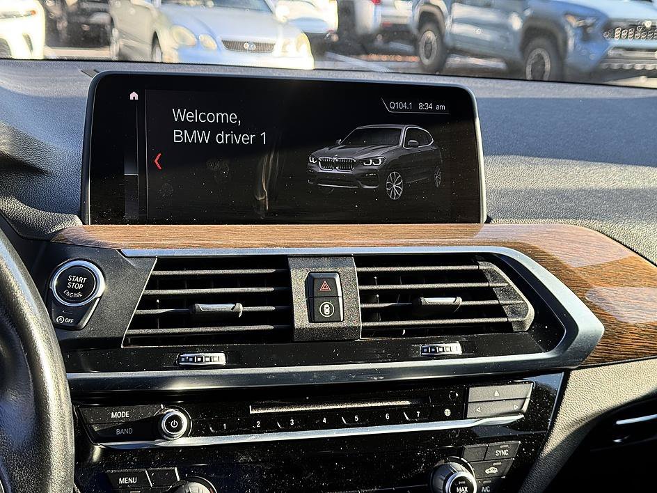 Used 2019 Alpine White BMW xDrive30i image 12