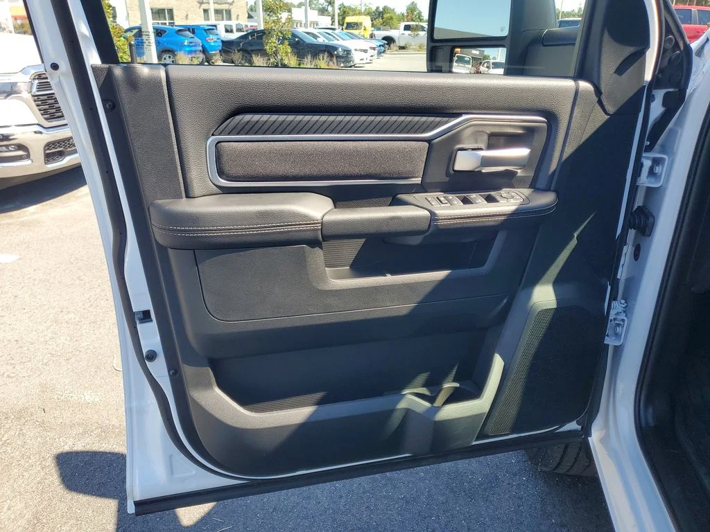 2026 RAM 2500 Big Horn - Photo 6