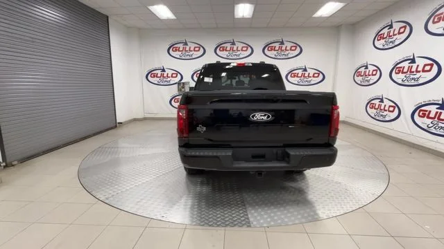 New 2026 Agate Black Metallic Ford XLT image 11