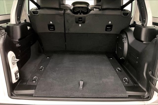 Used 2026 Bright White Clearcoat Jeep Rubicon X image 39