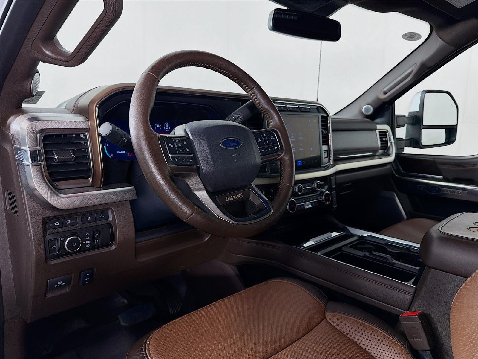 Used 2024 Oxford White Ford King Ranch image 9
