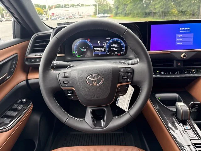 New 2026 Oxygen White Toyota XLE image 19