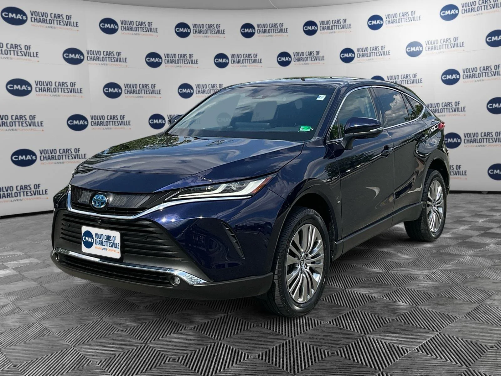 2023 Toyota Venza Limited Hybrid AWD's photo