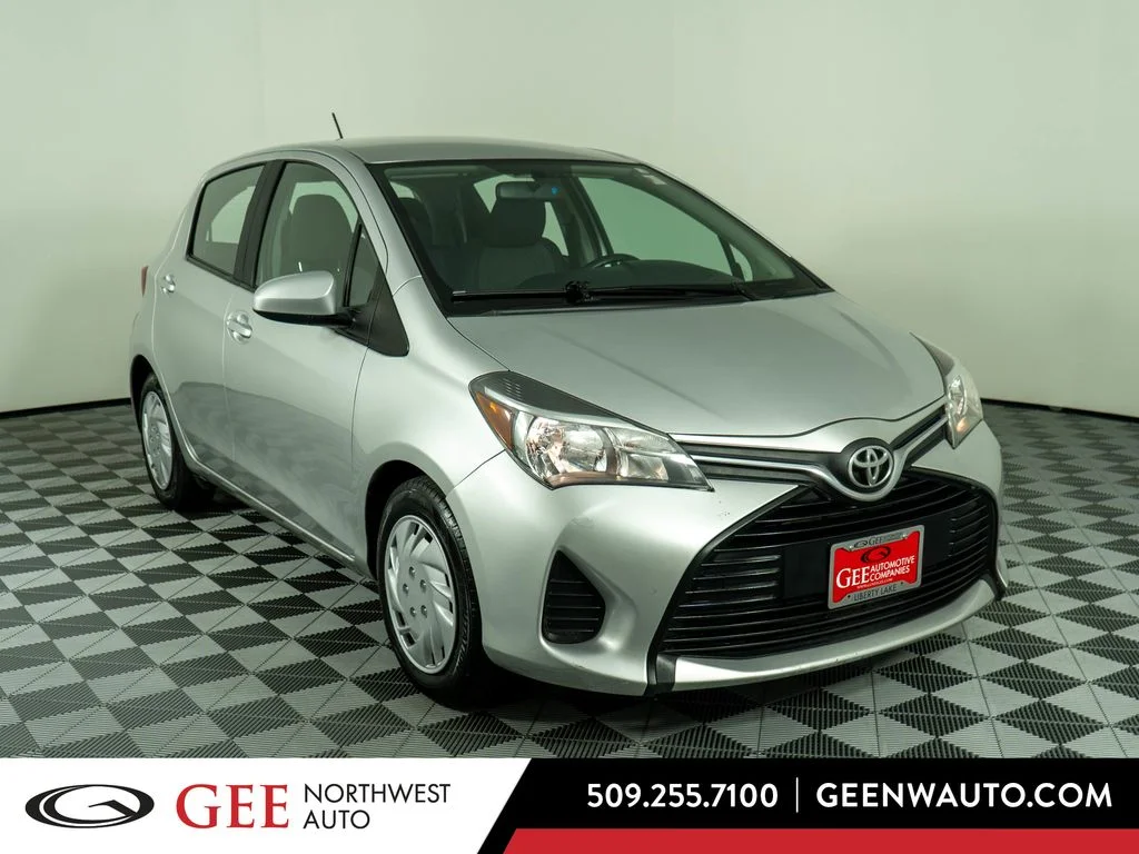 2015 Toyota Yaris L 5-Door Liftback AT's photo