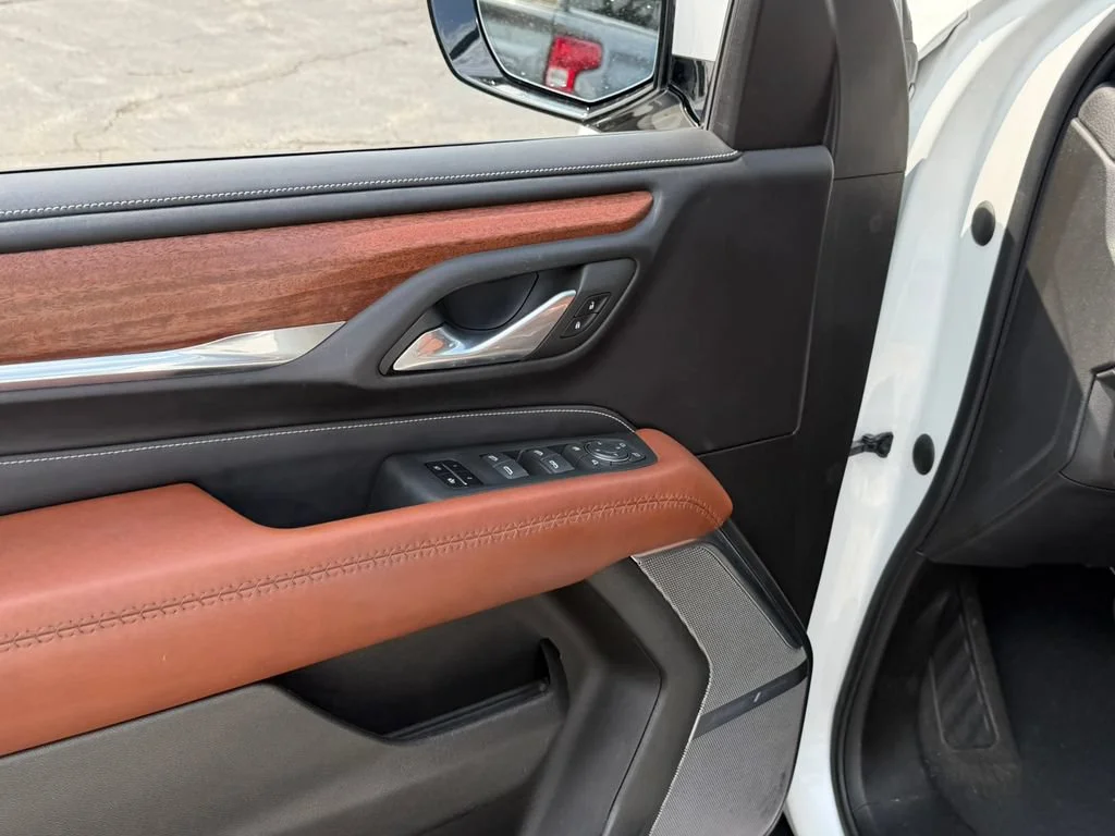 2023 GMC Yukon Denali Ultimate - Photo 30