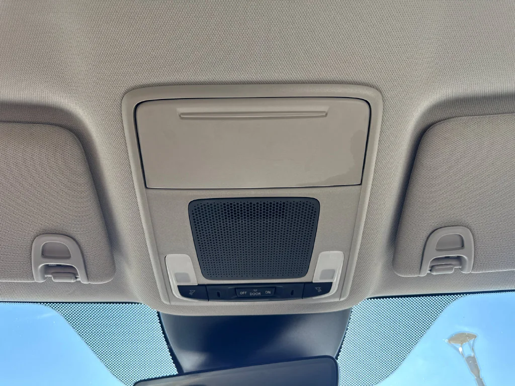 Used 2025 Obsidian Blue Pearl Honda EX-L image 28