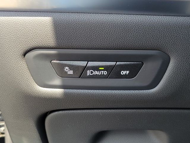 New 2026 Black BMW xDrive40i image 29