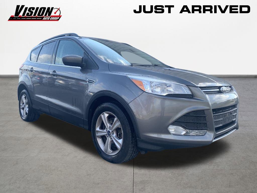 Used 2014 Gray Ford SE image 4