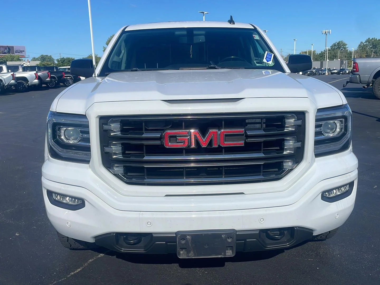Used 2018 Summit White GMC SLT image 7