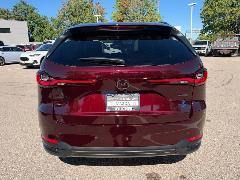 New 2026 Artisan Red Premium Mazda 3.3 Turbo Premium image 4