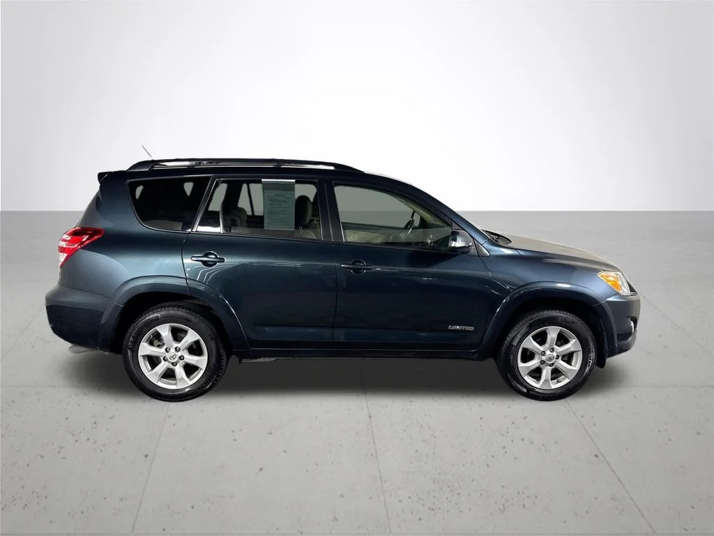Used 2011 Green Toyota Limited image 5