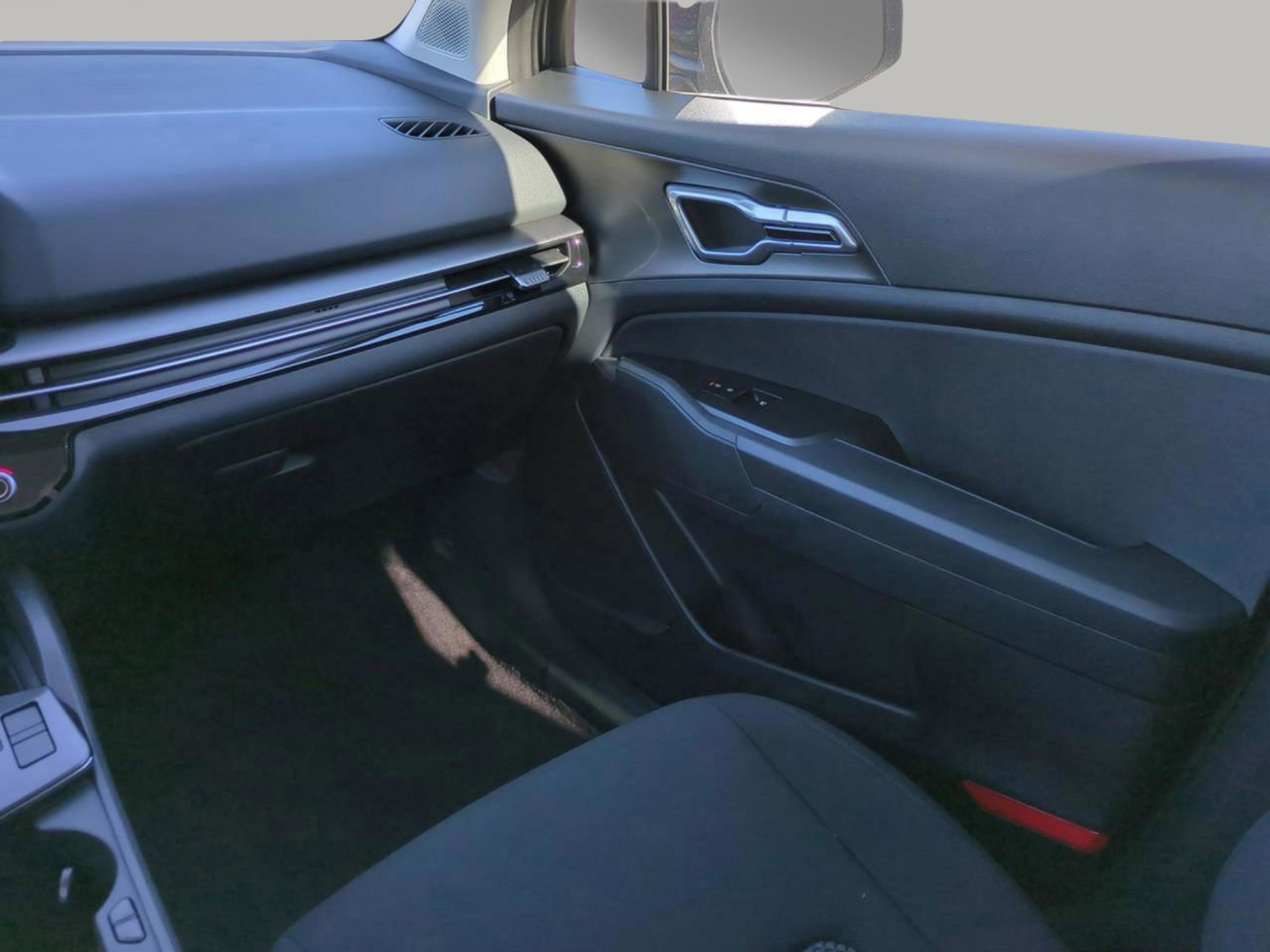 New 2026 Fusion Black Kia LX image 19
