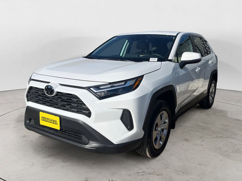 2025 Toyota RAV4 LE FWD's photo