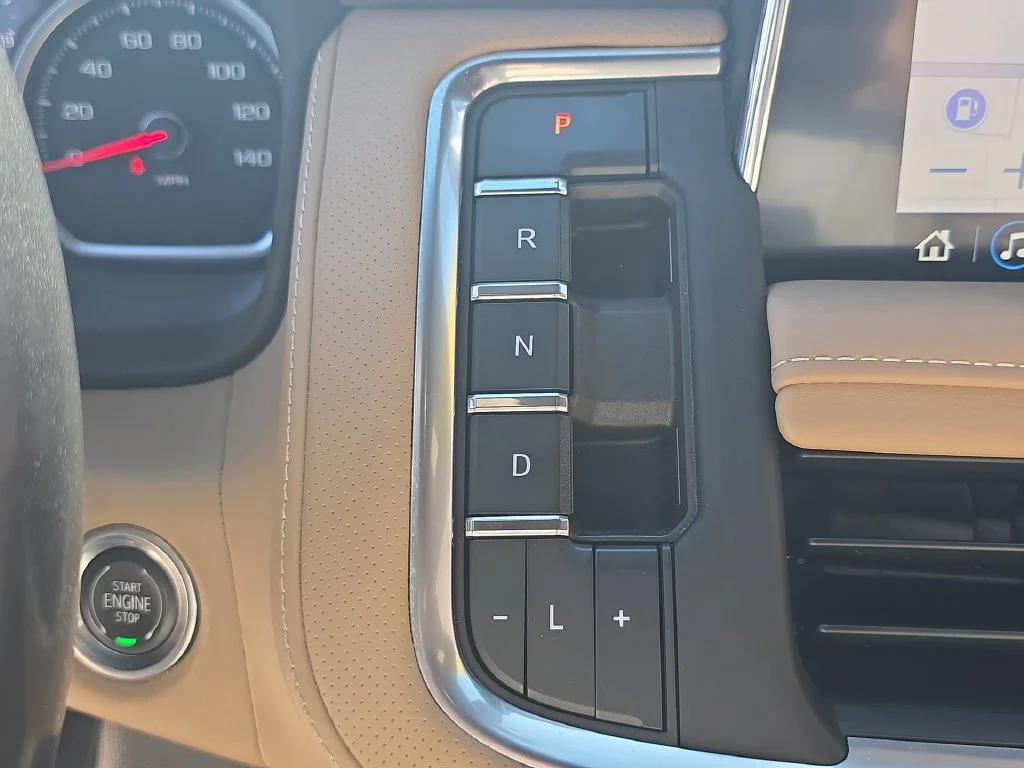 2021 Chevrolet Tahoe Premier - Photo 16