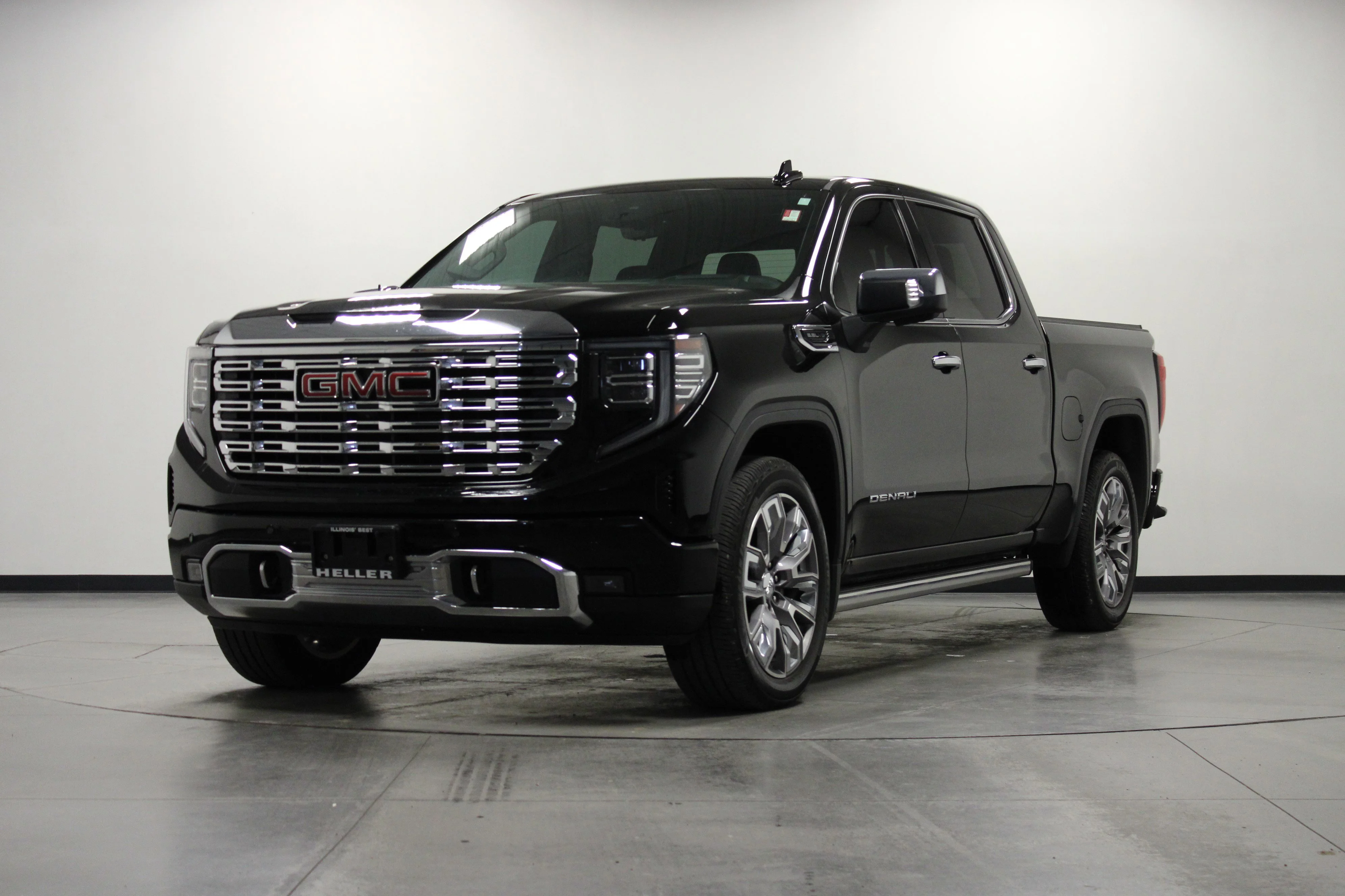 Used 2023 Onyx Black GMC Denali image 8