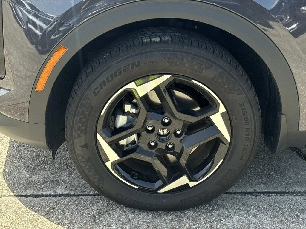 Certified Used 2026 Gray Kia EX image 4