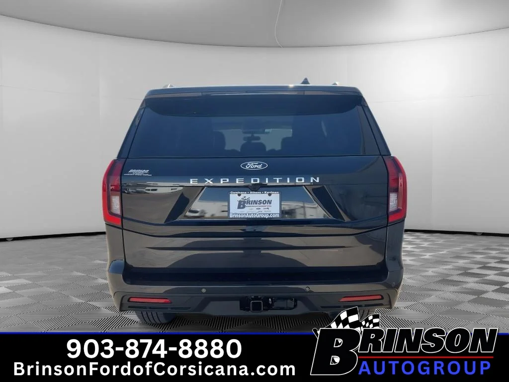 New 2027 Dark Matter Gray Metallic Ford Active image 4