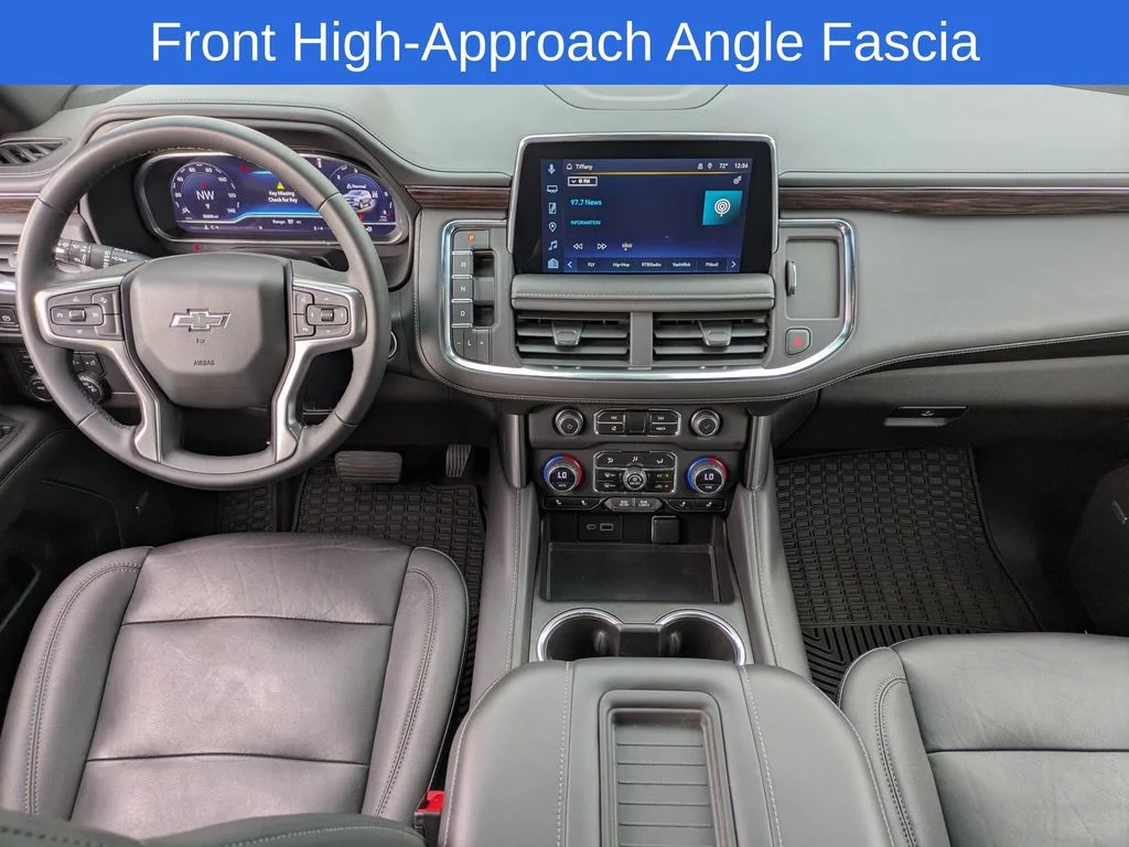 Used 2023 Gray Chevrolet Z71 image 16