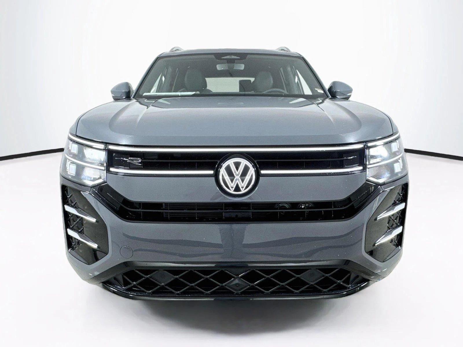 New 2027 Pure Gray Volkswagen SEL Premium R-Line image 4