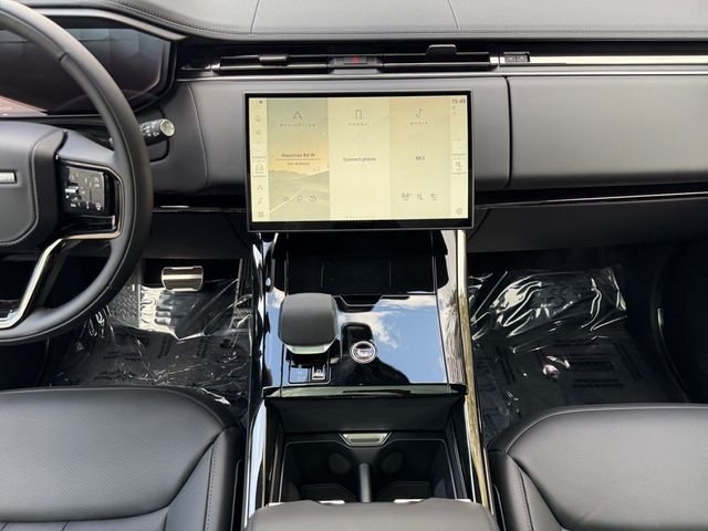 New 2026 Carpathian Grey Land Rover Dynamic SE image 15
