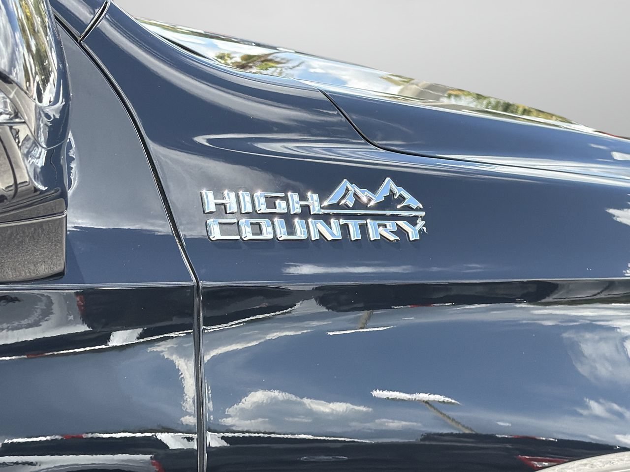 Used 2024 Black Chevrolet High Country image 10