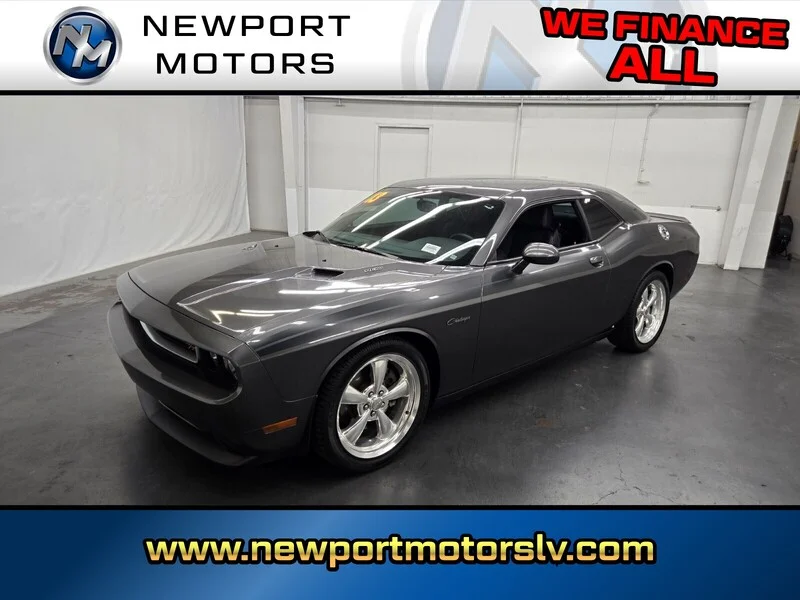 Used 2013 Granite Crystal Metallic Dodge R/T Classic image 1