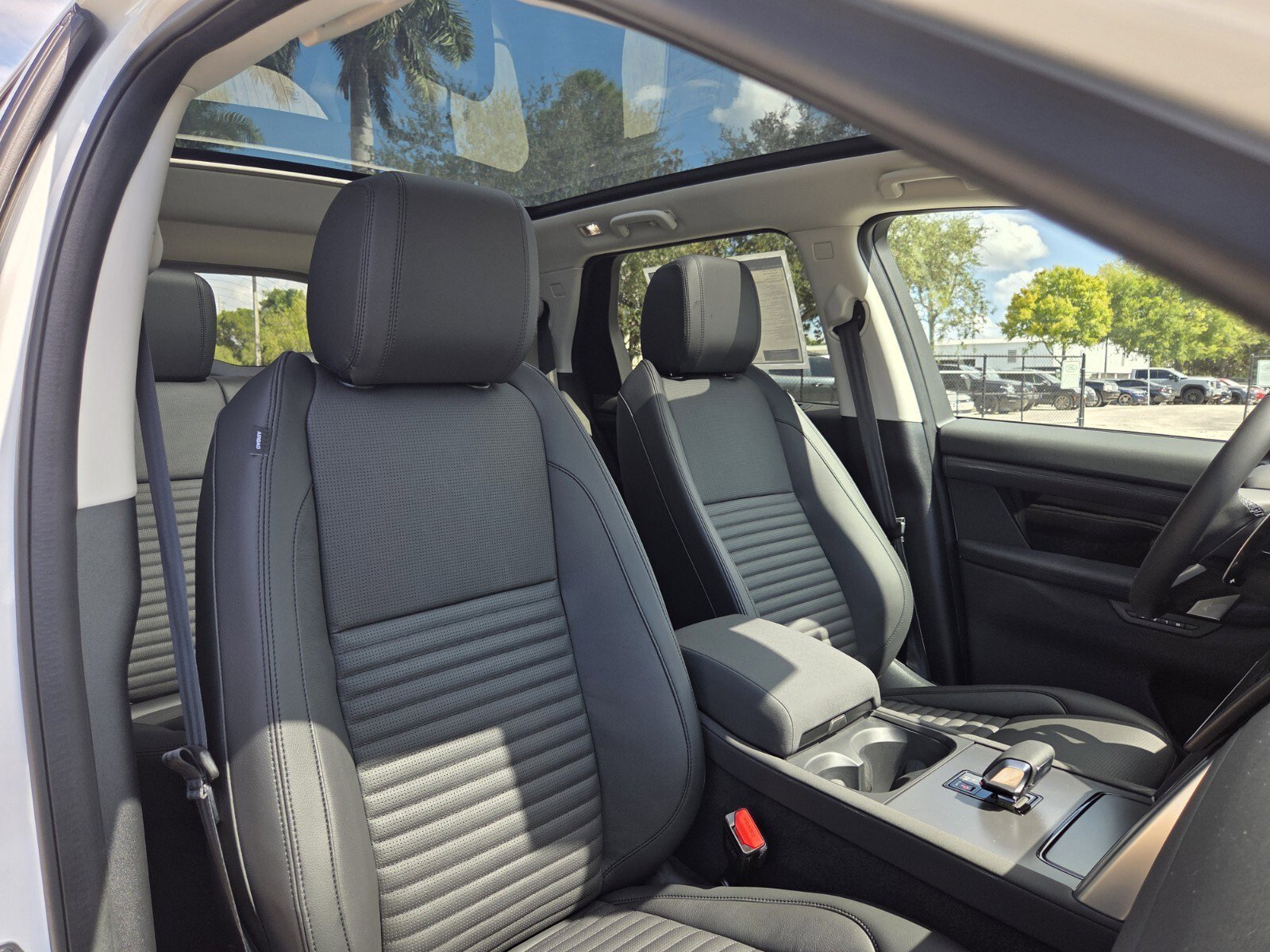 2025 Land Rover Discovery Sport S - Photo 10